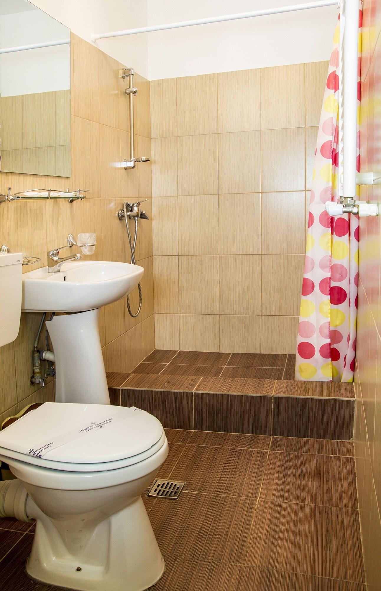 בוקרשט Hotel Eos מראה חיצוני תמונה