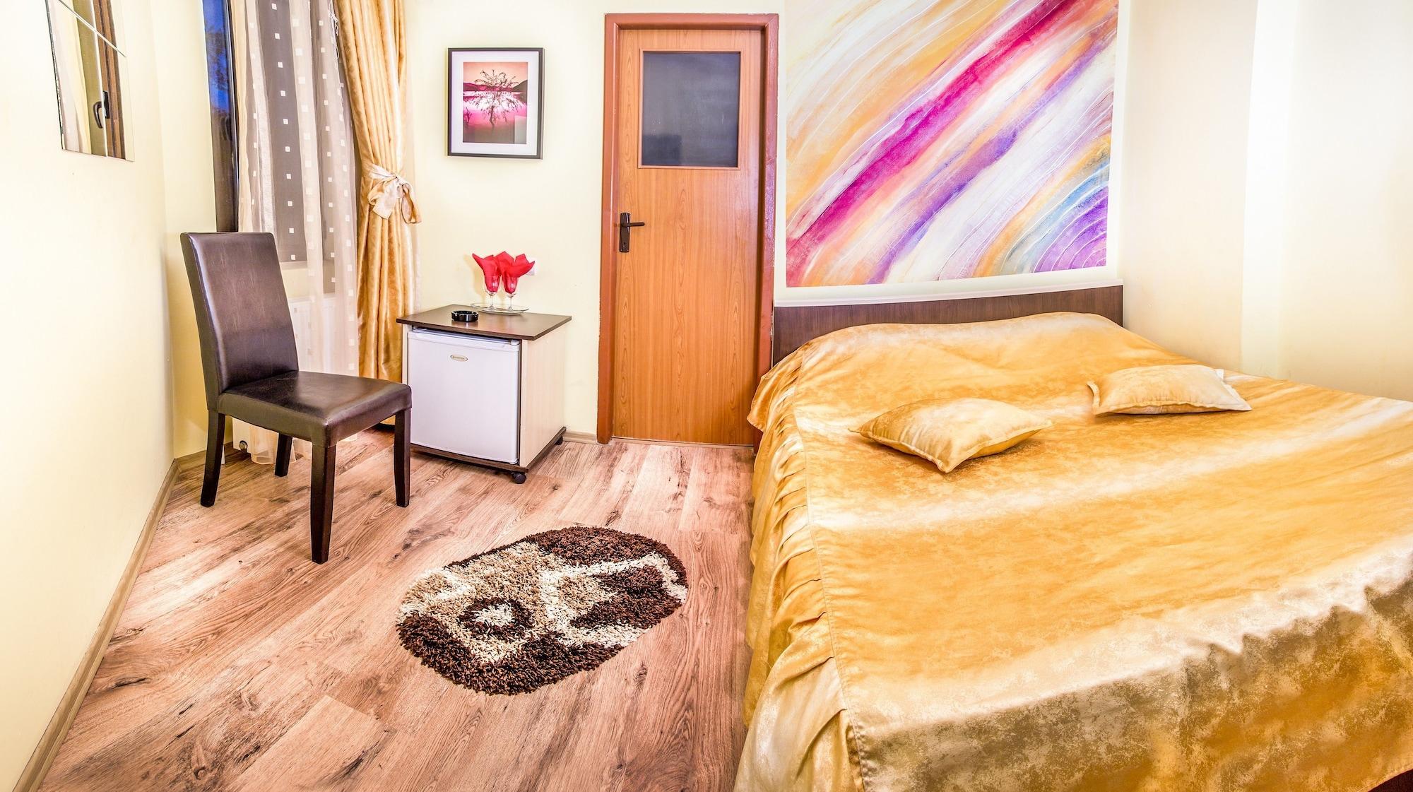 בוקרשט Hotel Eos מראה חיצוני תמונה