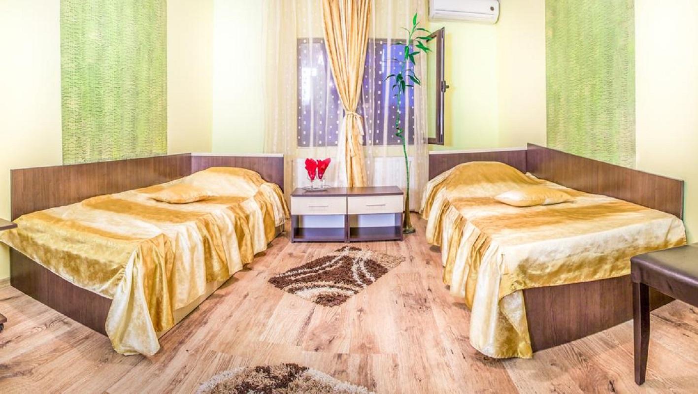 בוקרשט Hotel Eos מראה חיצוני תמונה