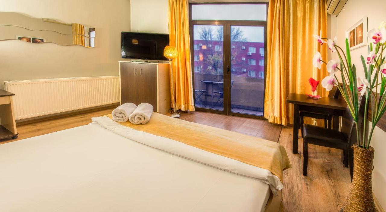 בוקרשט Hotel Eos מראה חיצוני תמונה