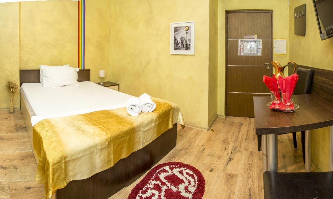 בוקרשט Hotel Eos מראה חיצוני תמונה