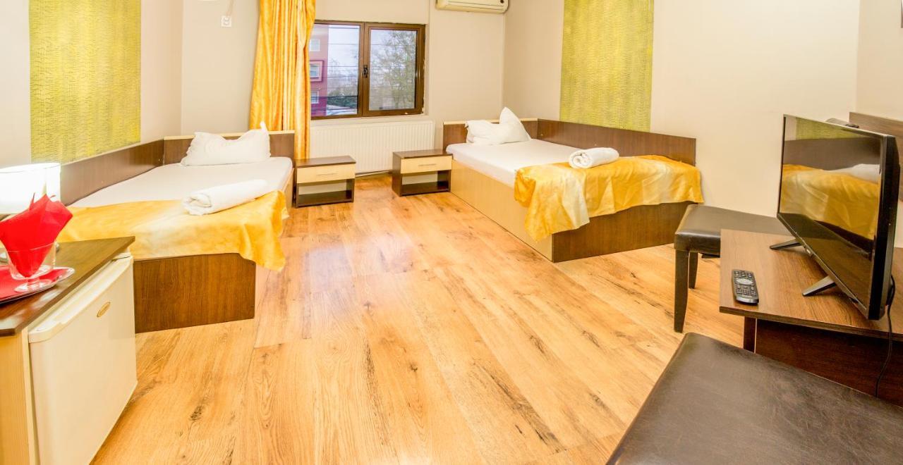 בוקרשט Hotel Eos מראה חיצוני תמונה